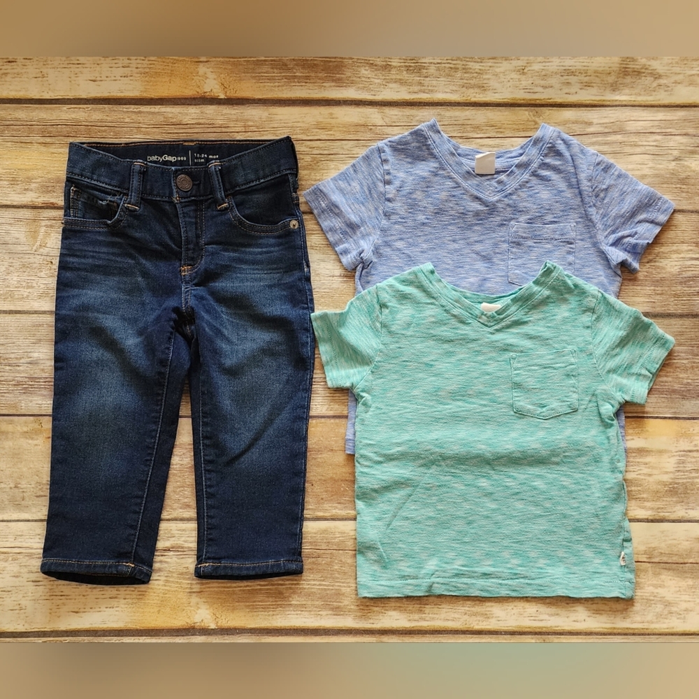 Gap Toddler Jeans & T-shirts Bundle Size 18-24M